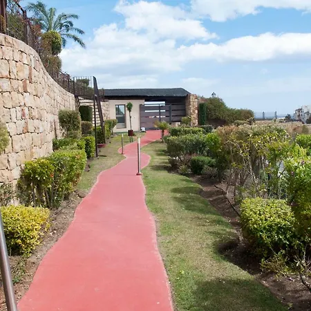 Apartamento De Lujo En * Estepona